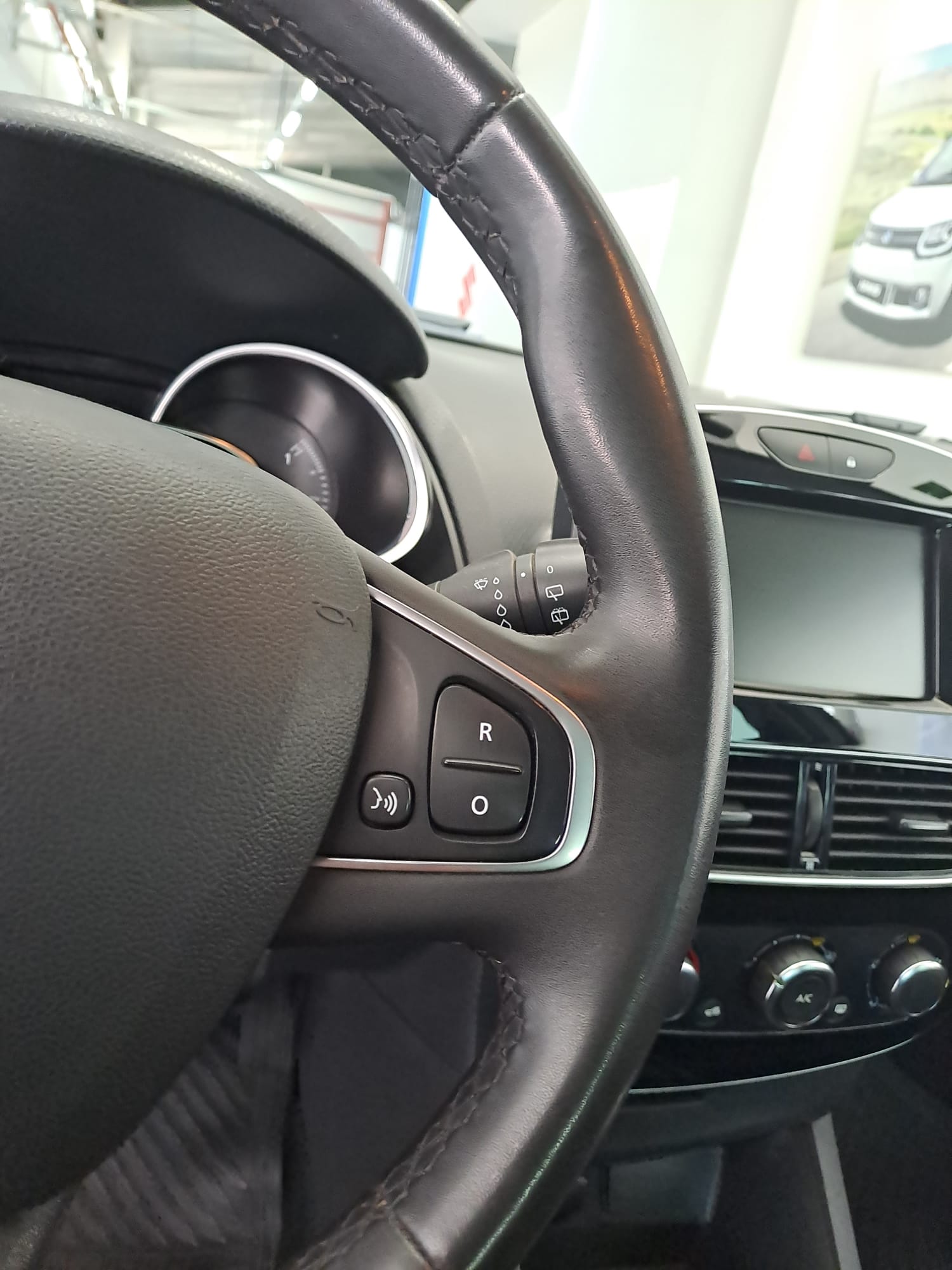 renault-clio-life-tce-55kw-75cv-18-15072019