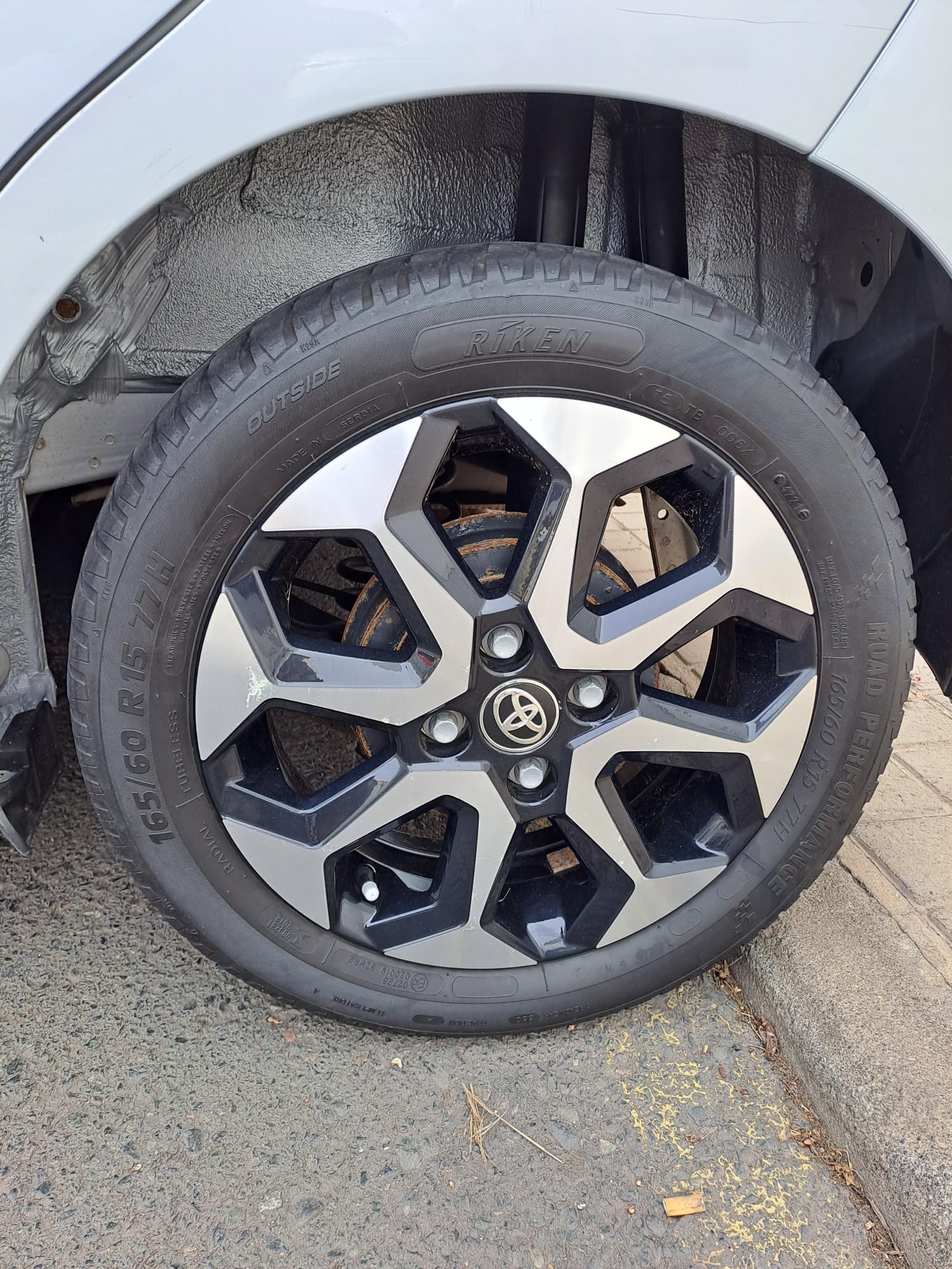 toyota-aygo-10-70-x-play-16102019